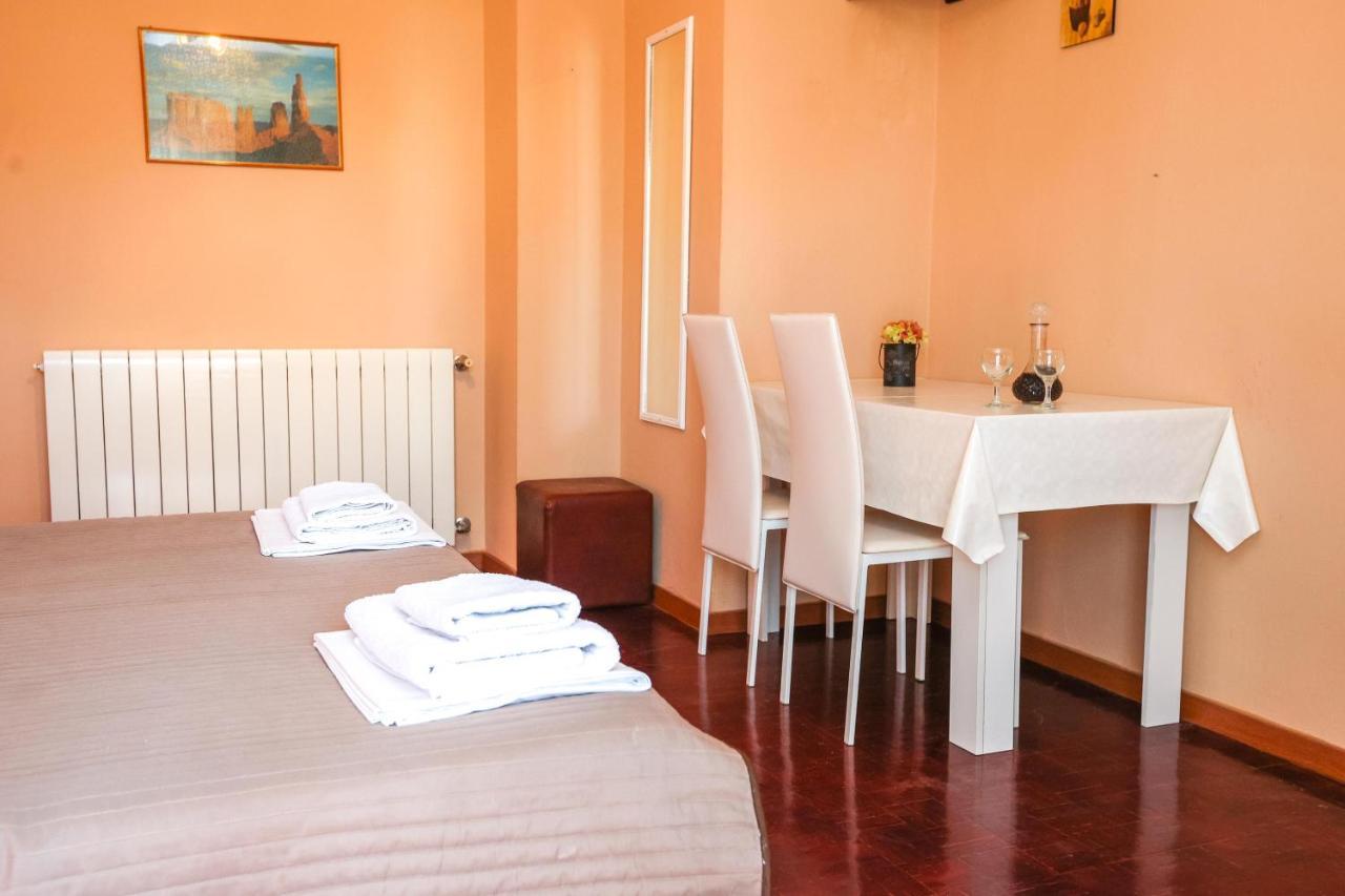 Apartments And Rooms Sinka Biograd Na Moru Exterior foto